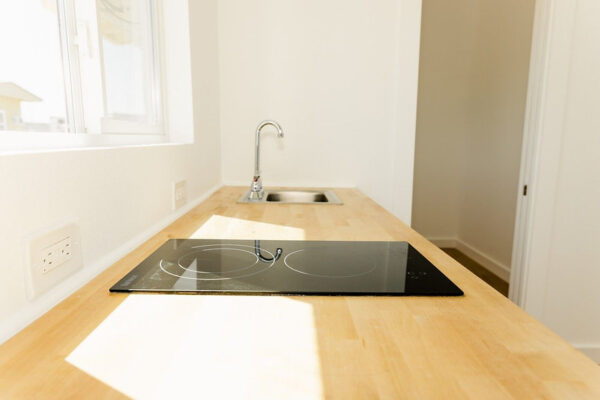 Conteneur Habitable 40 Pieds avec Terrasse et Design Personnalisable – Image 4